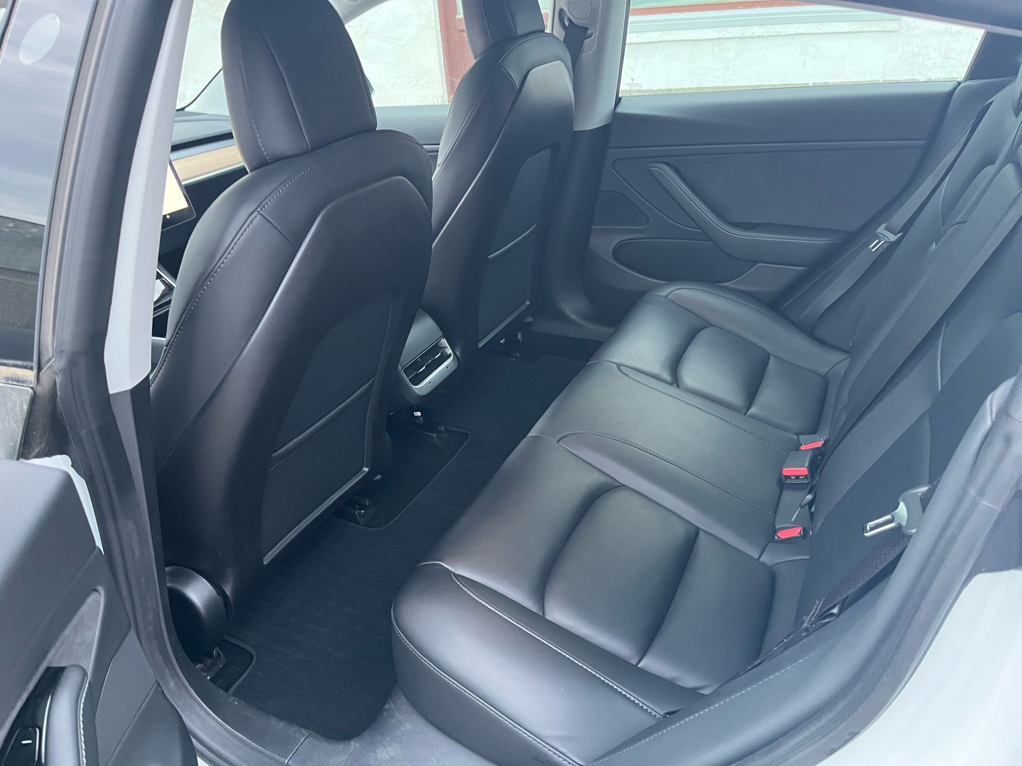 Tesla Model 3 Heckansicht